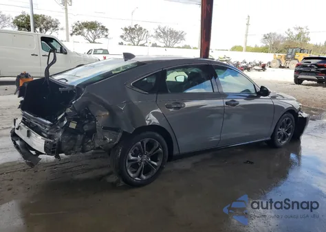 2024 Honda Accord Hybrid Ex-L z USA, uszkodzony, nr VIN 1HGCY2F6XRA070840